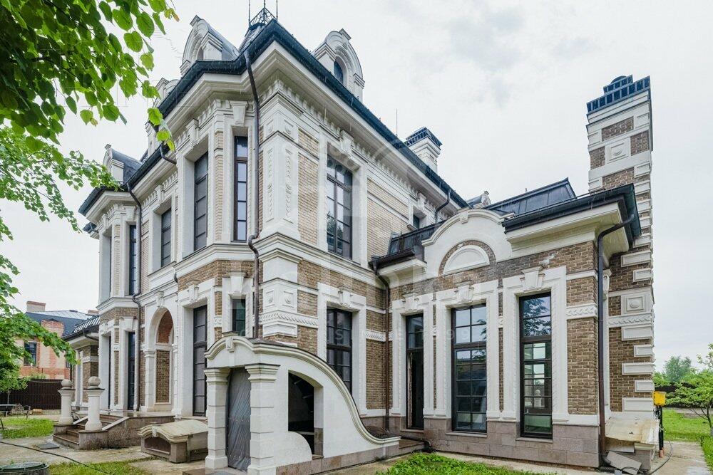 2-этажный коттедж 741 м² без отделки