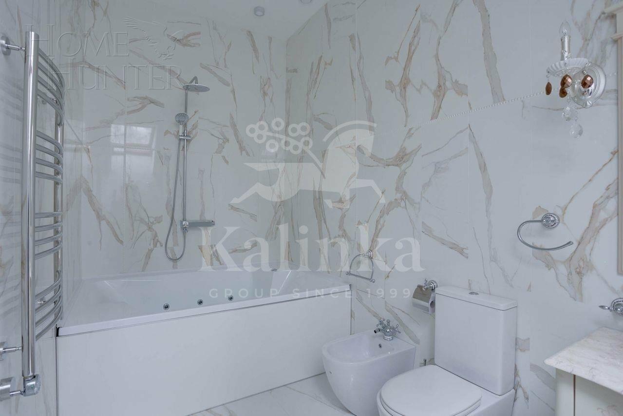 3-этажный коттедж 400 м² с отделкой