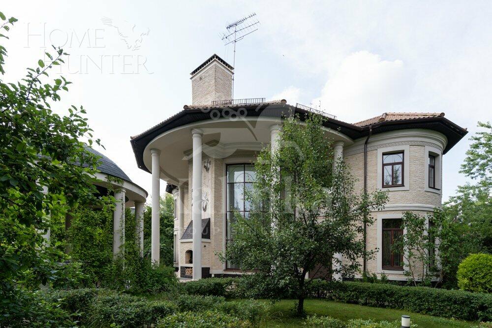 2-этажный коттедж 600 м² с отделкой