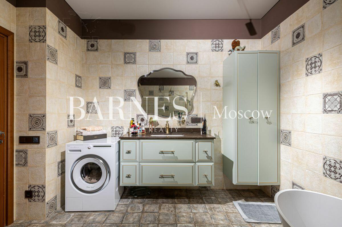 4-КОМН. КВАРТИРА С ОТДЕЛКОЙ 145.9 М² НА 2 ЭТАЖЕ