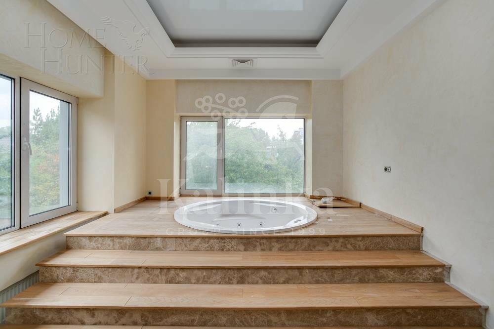 3-этажный коттедж 979 м² с отделкой