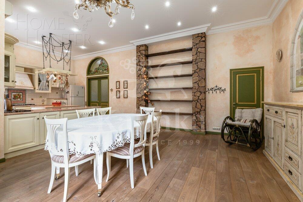 2-этажный коттедж 615 м² с отделкой