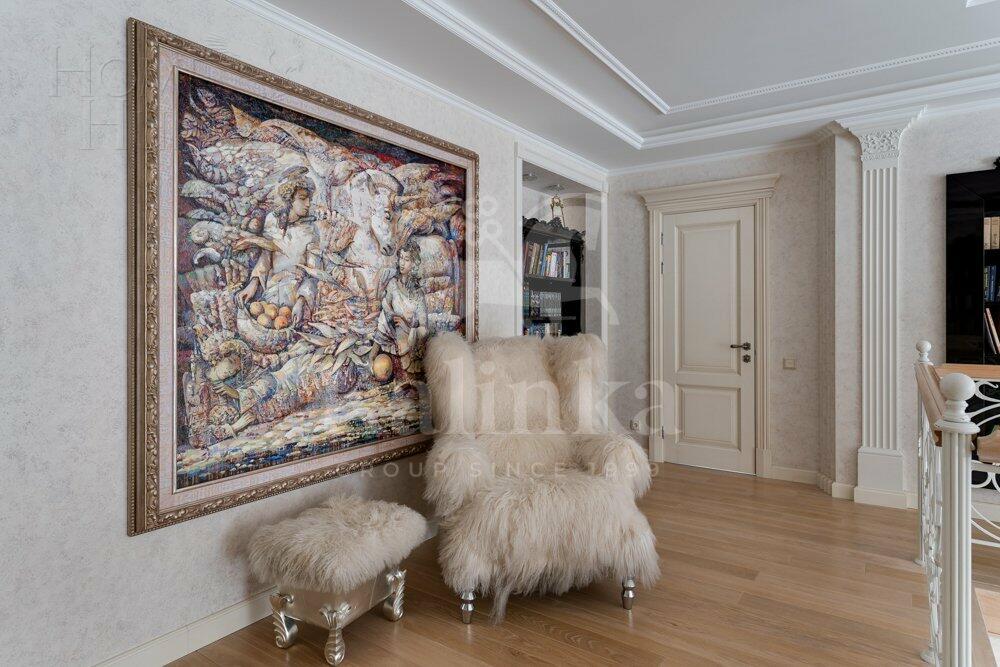 2-этажный коттедж 600 м² с отделкой