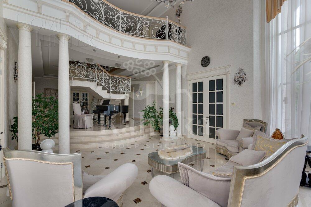 2-этажный коттедж 600 м² с отделкой