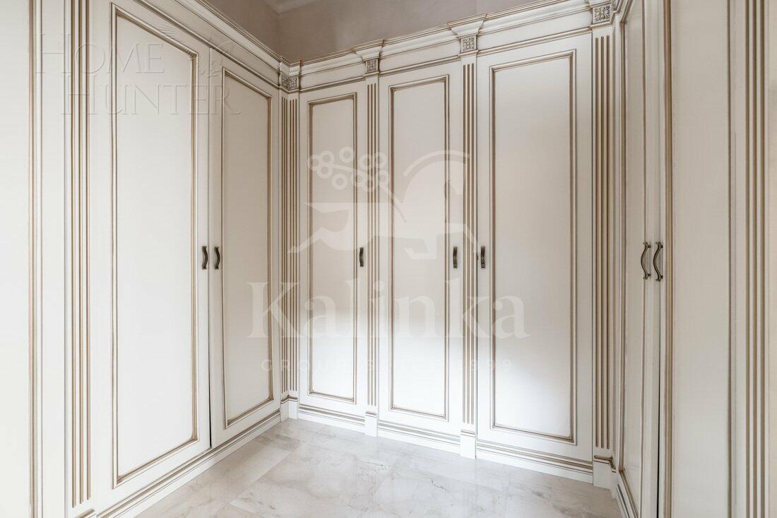2-этажный коттедж 1 000 м² с отделкой