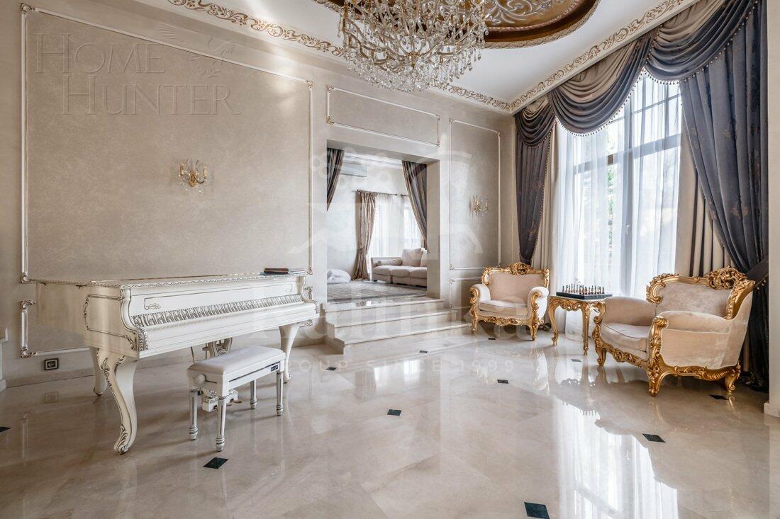 2-этажный коттедж 1 000 м² с отделкой