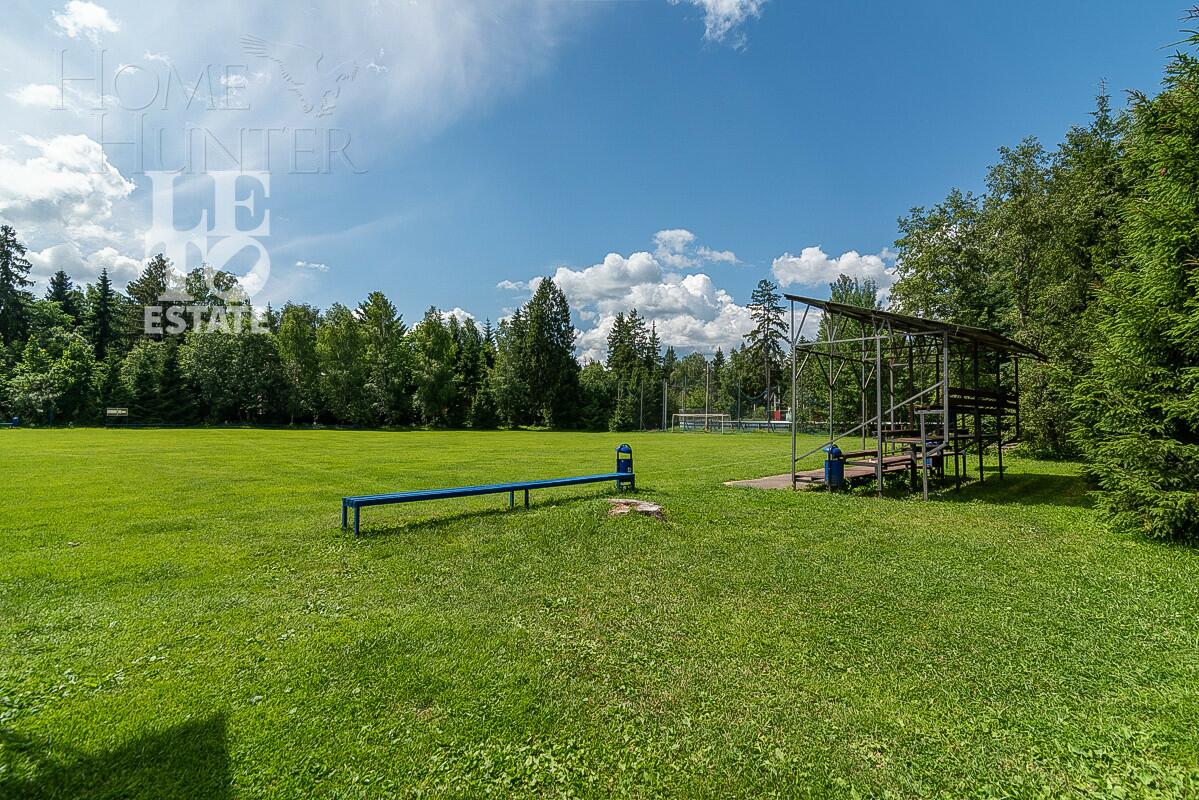 3-этажный коттедж 1 241 м² с отделкой