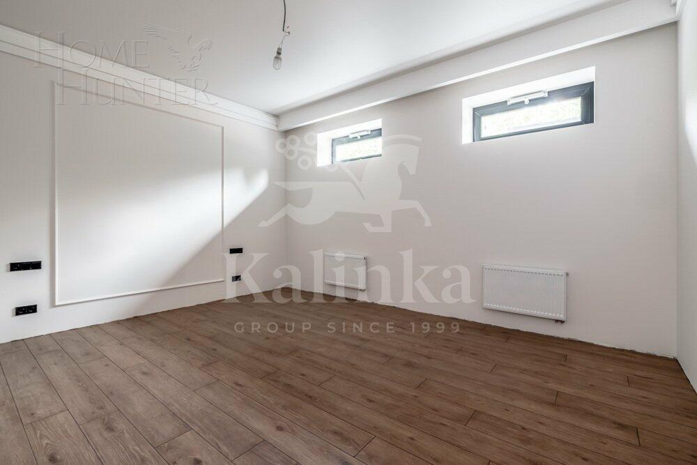 1-этажный коттедж 990 м² с отделкой