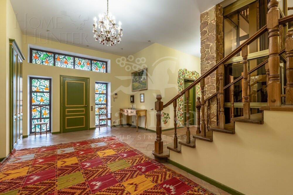 2-этажный коттедж 615 м² с отделкой