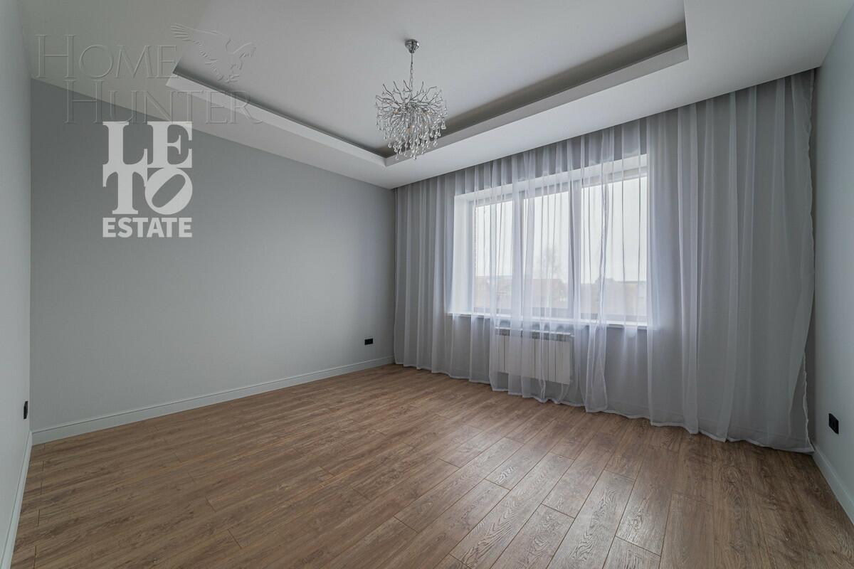 2-этажный коттедж 320 м² с отделкой