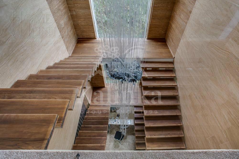 3-этажный коттедж 979 м² с отделкой