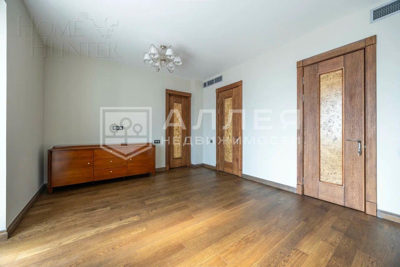 2-этажный коттедж 428 м² с отделкой