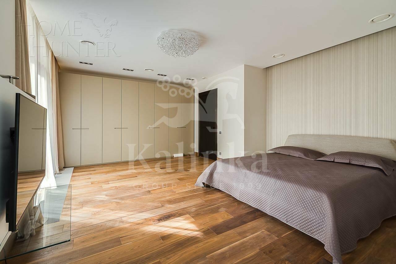 2-этажный таунхаус 350 м² с отделкой