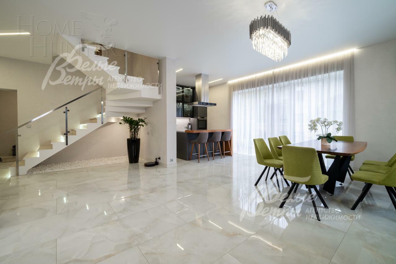 2-этажный коттедж 220 м² с отделкой