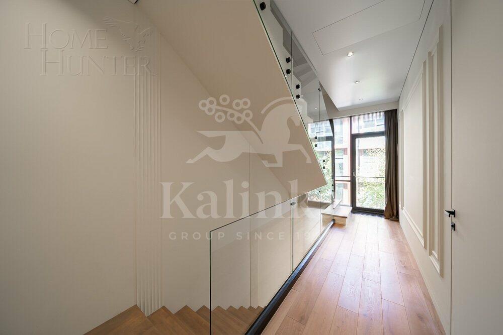 3-этажный таунхаус 238 м² с отделкой