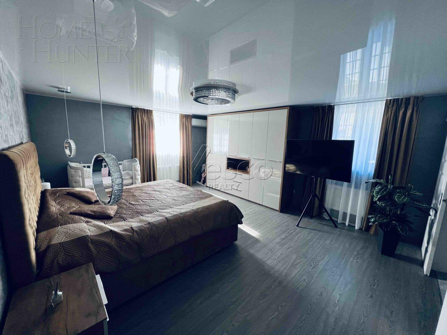 2-этажный коттедж 280 м² с отделкой