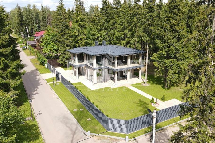 2-этажный коттедж 280 м² без отделки