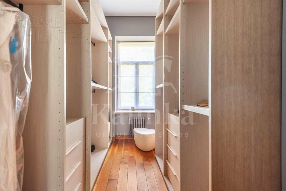 3-КОМН. КВАРТИРА С ОТДЕЛКОЙ 188.5 М² НА 3 ЭТАЖЕ