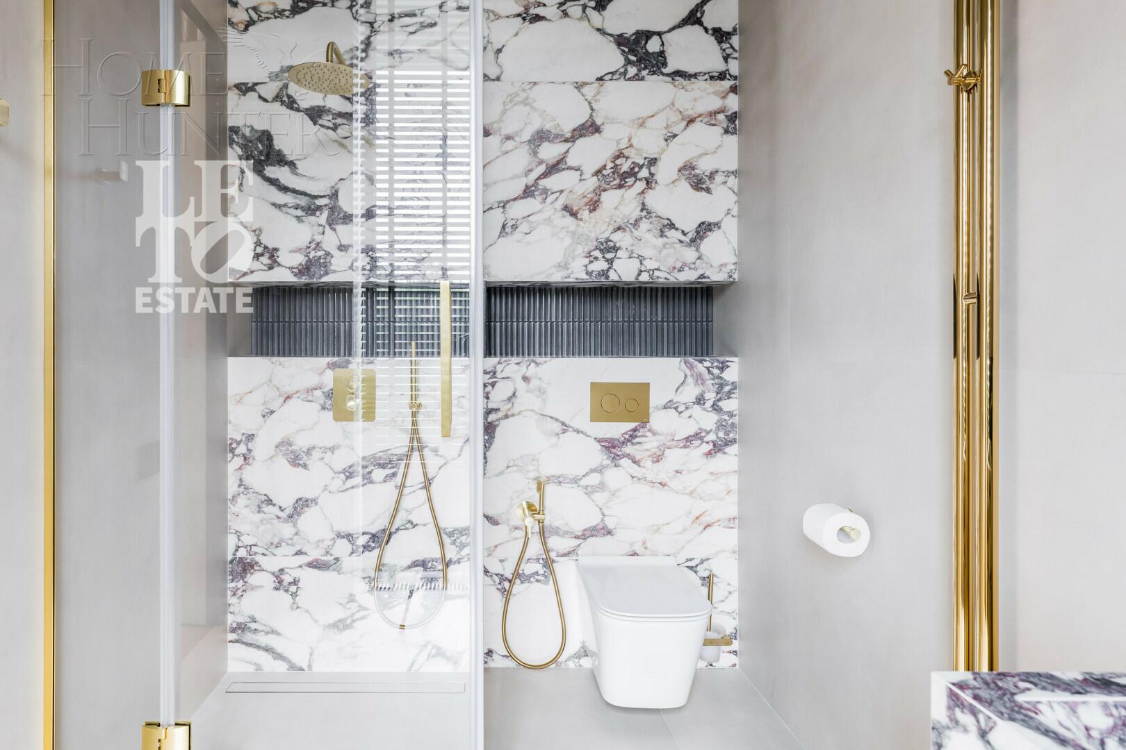 2-этажный коттедж 435 м² с отделкой