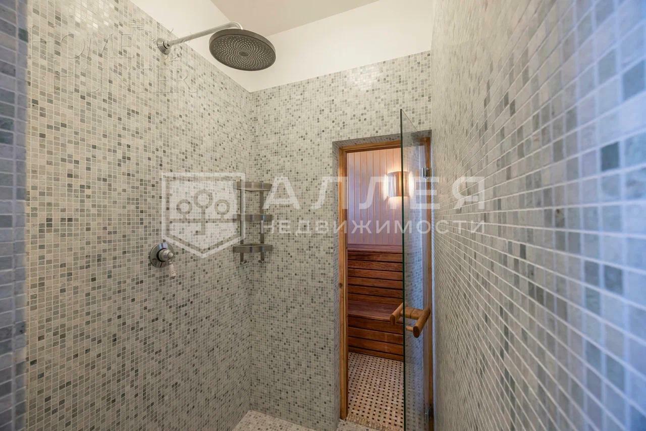 2-этажный коттедж 428 м² с отделкой