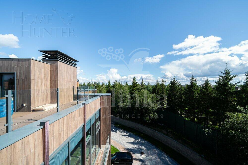 3-этажный таунхаус 238 м² с отделкой