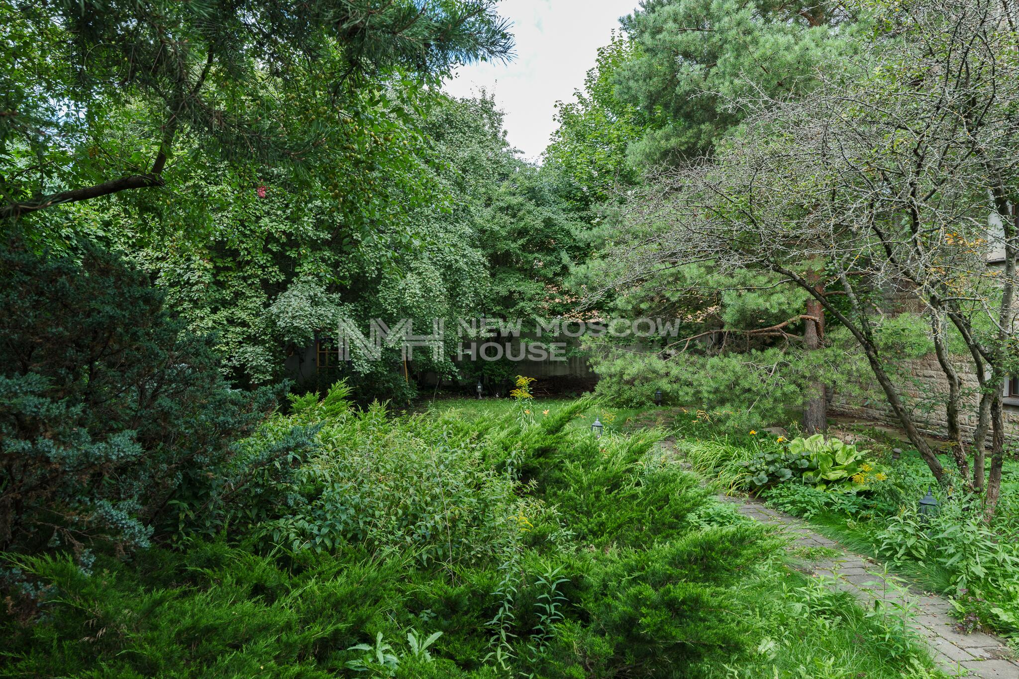 2-этажный коттедж 720 м² с отделкой