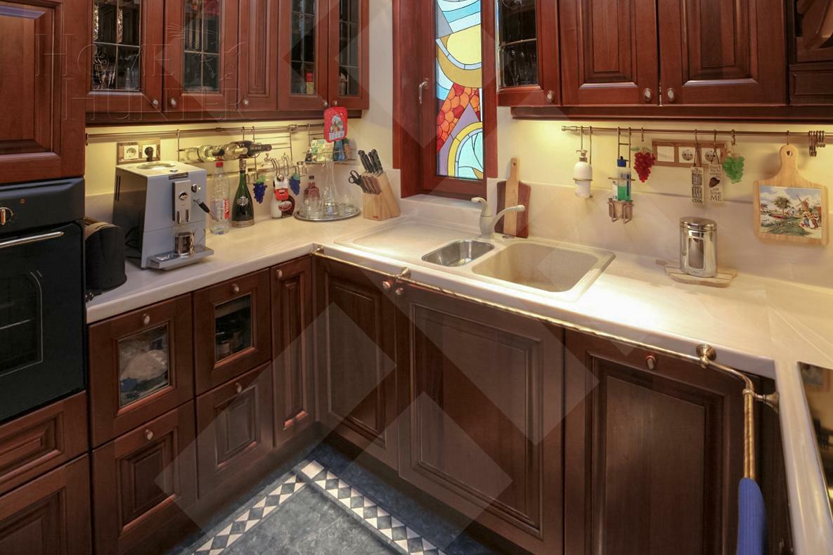 4-КОМН. КВАРТИРА С ОТДЕЛКОЙ 180 М² НА 3 ЭТАЖЕ