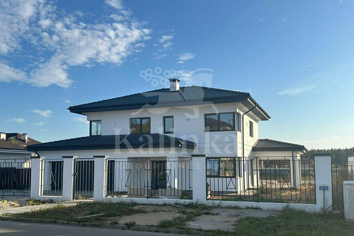 2-этажный коттедж 303 м² без отделки