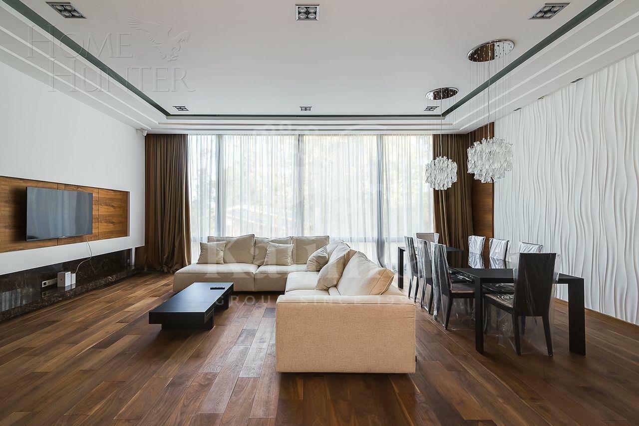 2-этажный таунхаус 350 м² с отделкой