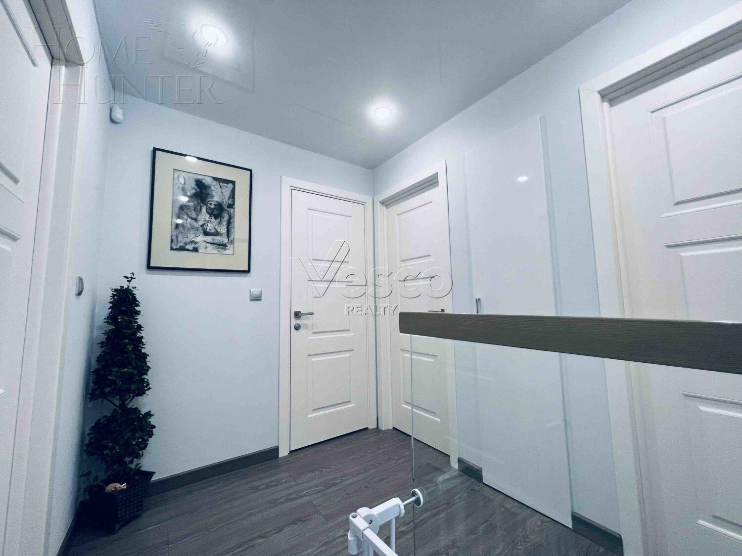 2-этажный коттедж 280 м² с отделкой