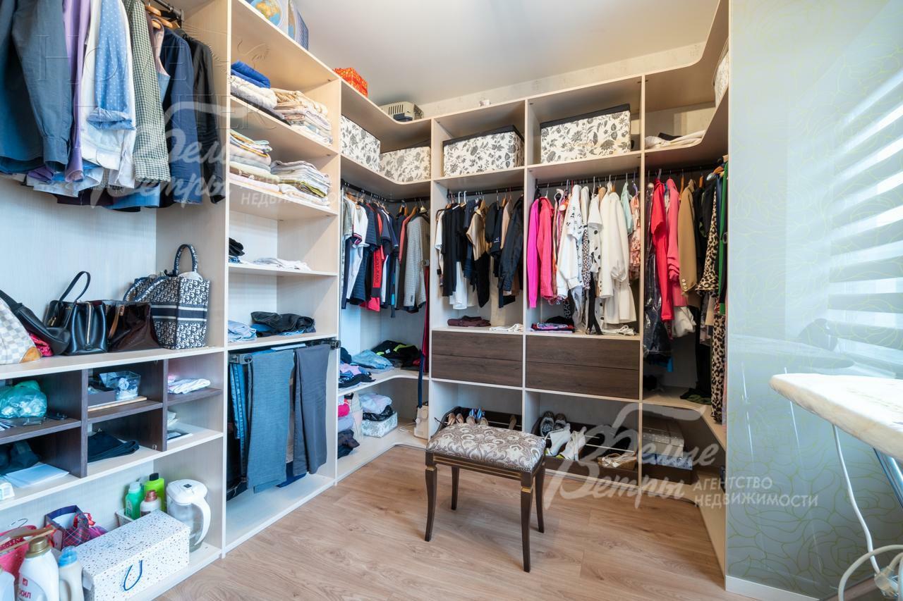 2-этажный коттедж 220 м² с отделкой