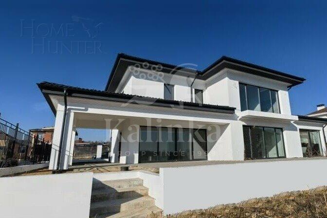 2-этажный коттедж 303 м² без отделки