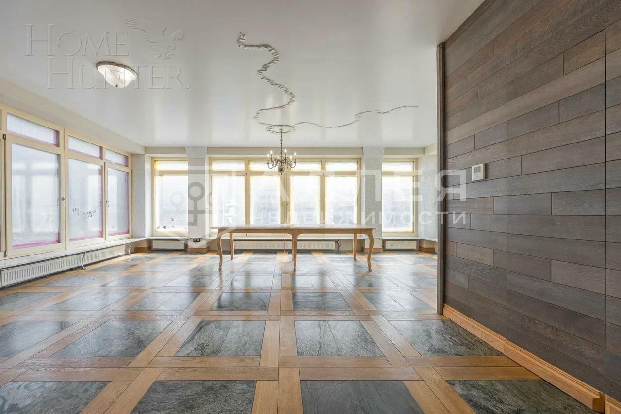 2-этажный коттедж 428 м² с отделкой