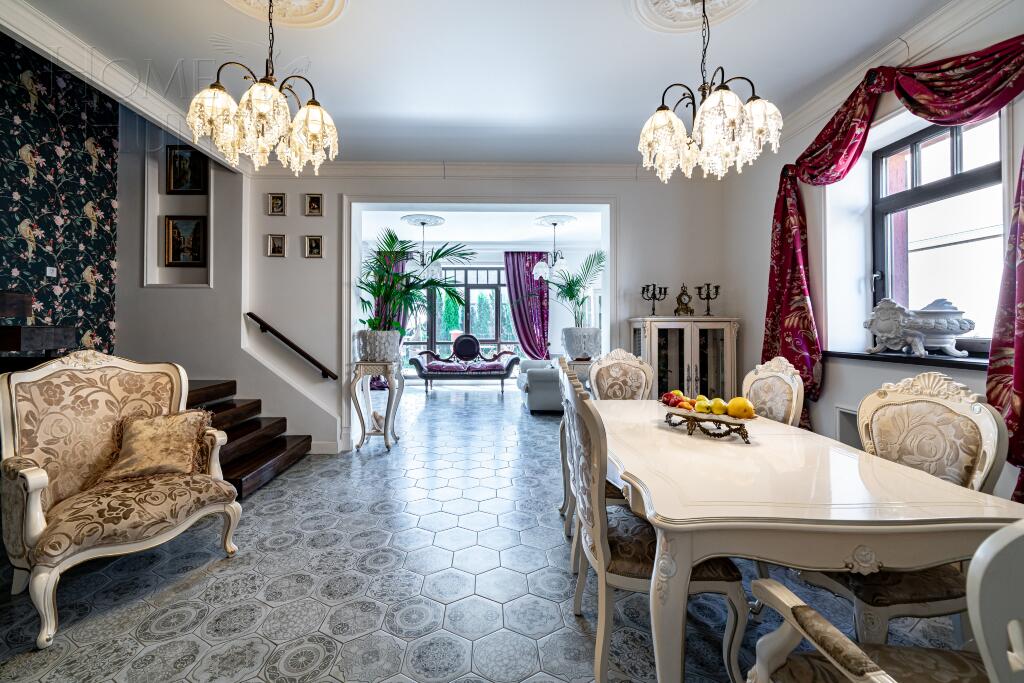 2-этажный таунхаус 252 м² с отделкой