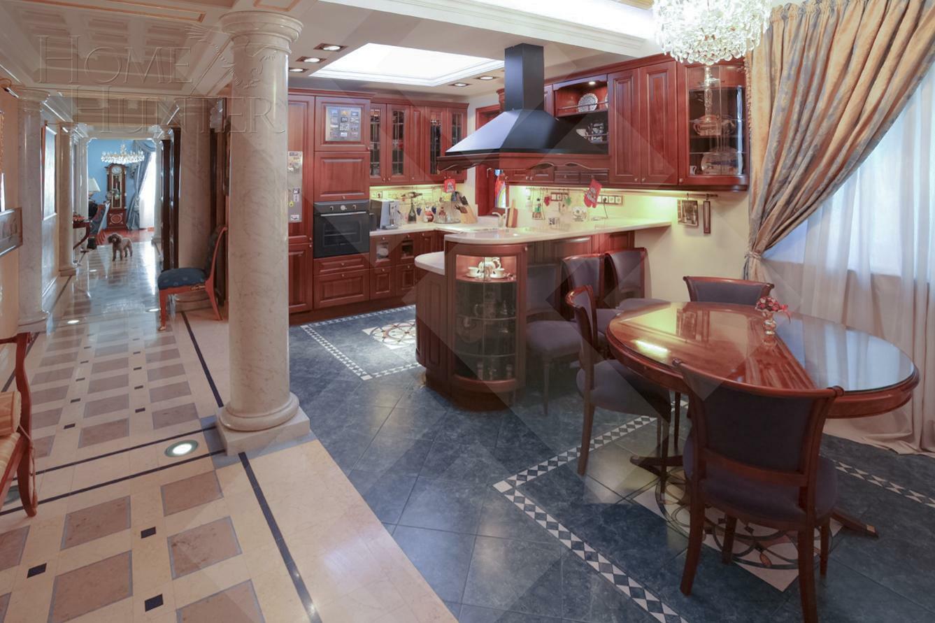 4-КОМН. КВАРТИРА С ОТДЕЛКОЙ 180 М² НА 3 ЭТАЖЕ