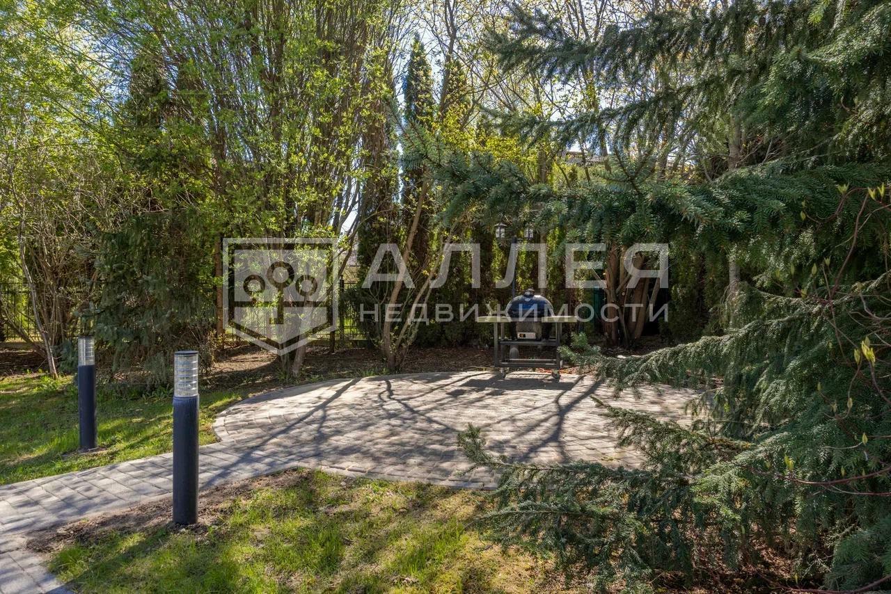 2-этажный коттедж 428 м² с отделкой