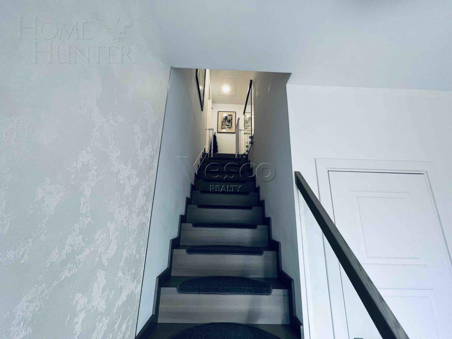 2-этажный коттедж 280 м² с отделкой