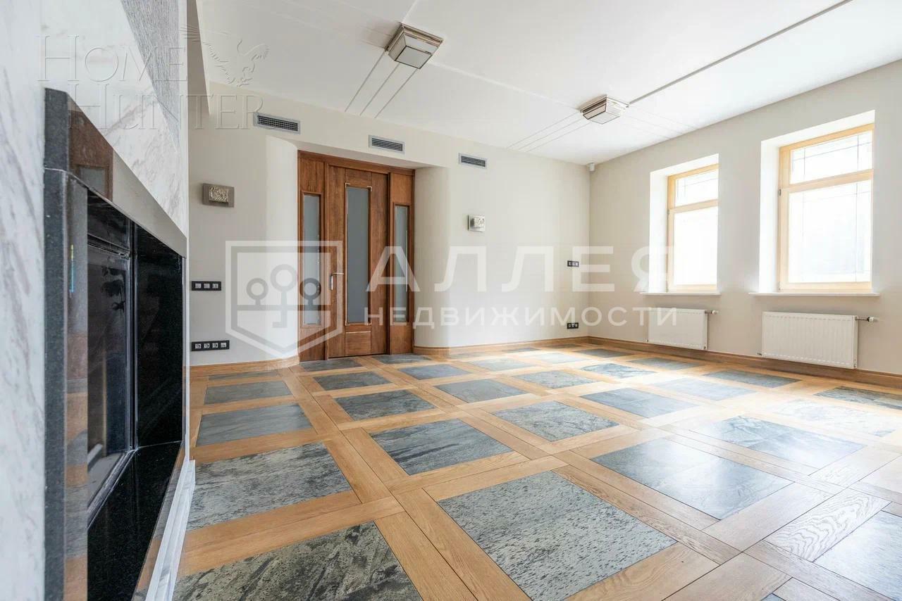 2-этажный коттедж 428 м² с отделкой