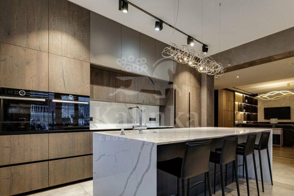 2-этажный коттедж 688 м² с отделкой