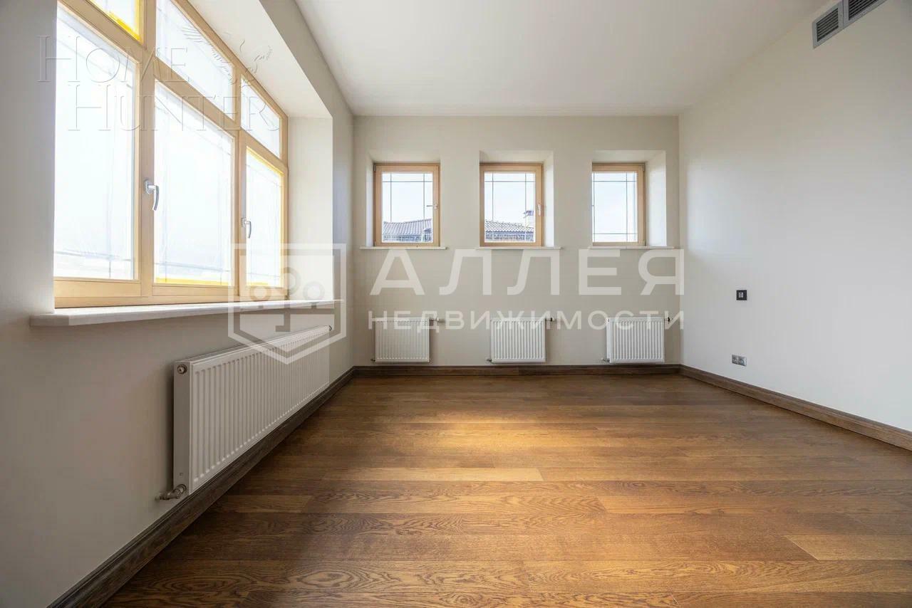 2-этажный коттедж 428 м² с отделкой