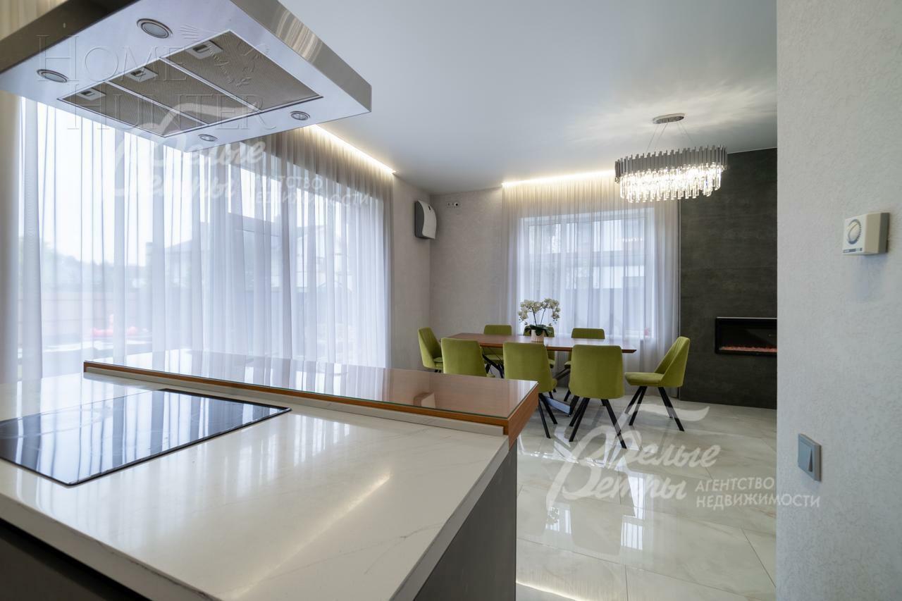 2-этажный коттедж 220 м² с отделкой