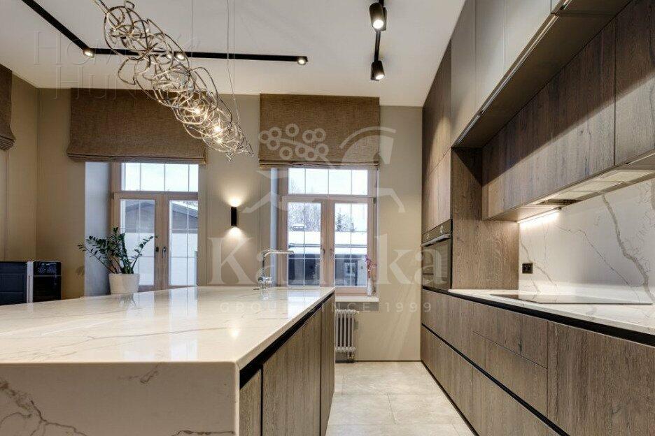 2-этажный коттедж 688 м² с отделкой