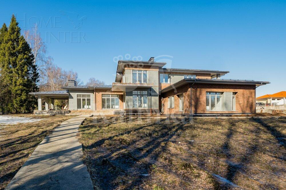 2-этажный коттедж 539.3 м² без отделки