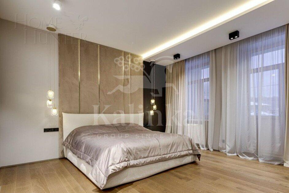 2-этажный коттедж 688 м² с отделкой