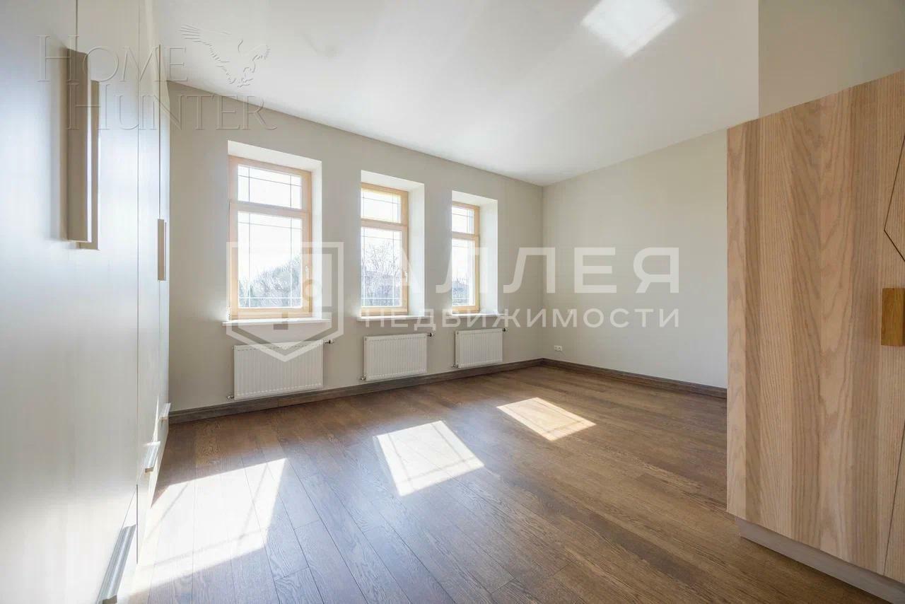 2-этажный коттедж 428 м² с отделкой