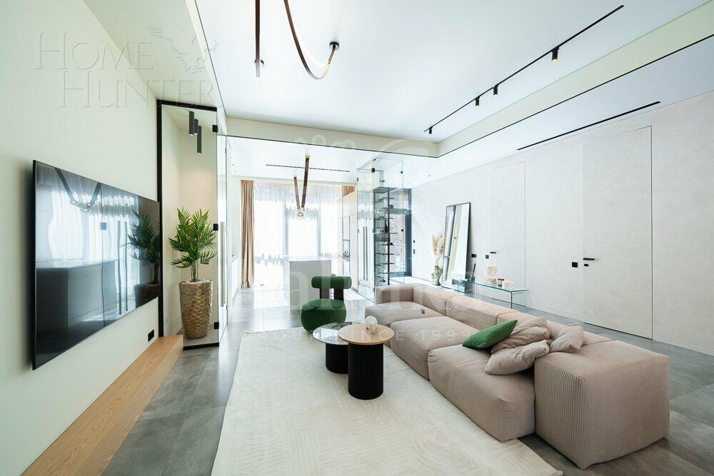 3-этажный таунхаус 238 м² с отделкой