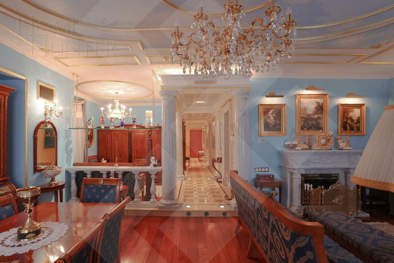 4-КОМН. КВАРТИРА С ОТДЕЛКОЙ 180 М² НА 3 ЭТАЖЕ