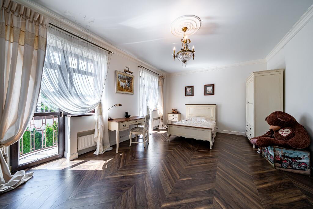 2-этажный таунхаус 252 м² с отделкой