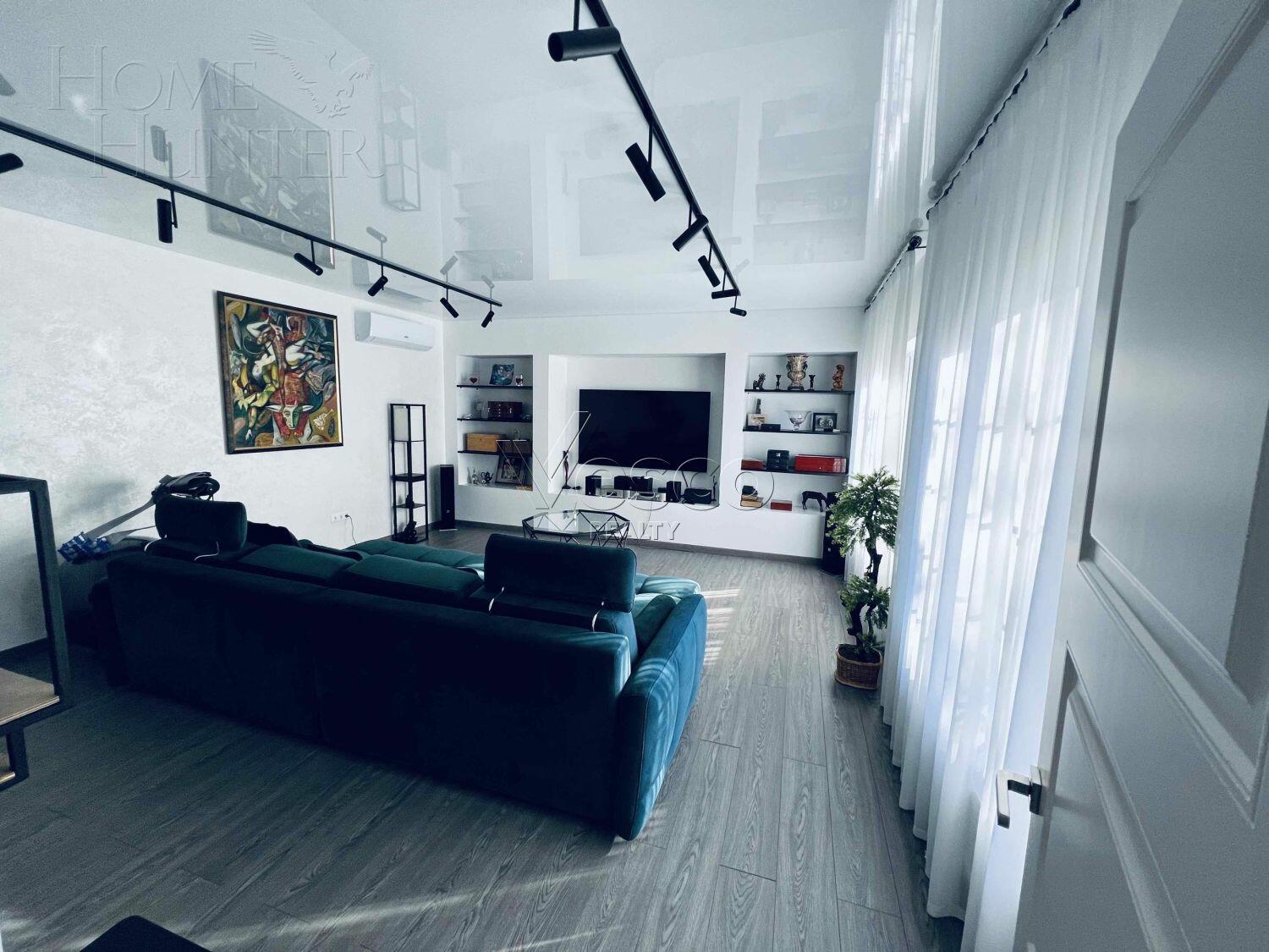 2-этажный коттедж 280 м² с отделкой