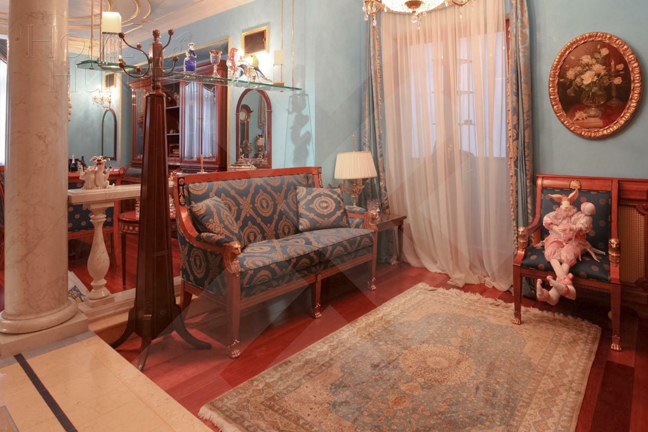 4-КОМН. КВАРТИРА С ОТДЕЛКОЙ 180 М² НА 3 ЭТАЖЕ